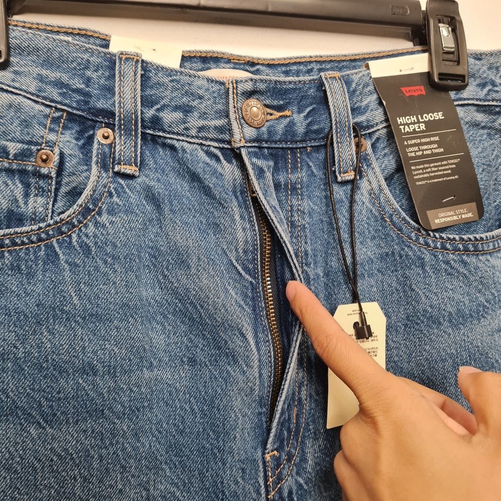 Levi's Premium High Loose Taper Blue Denim Jeans Women's Size Tag 27x29 - Picture 10 of 16